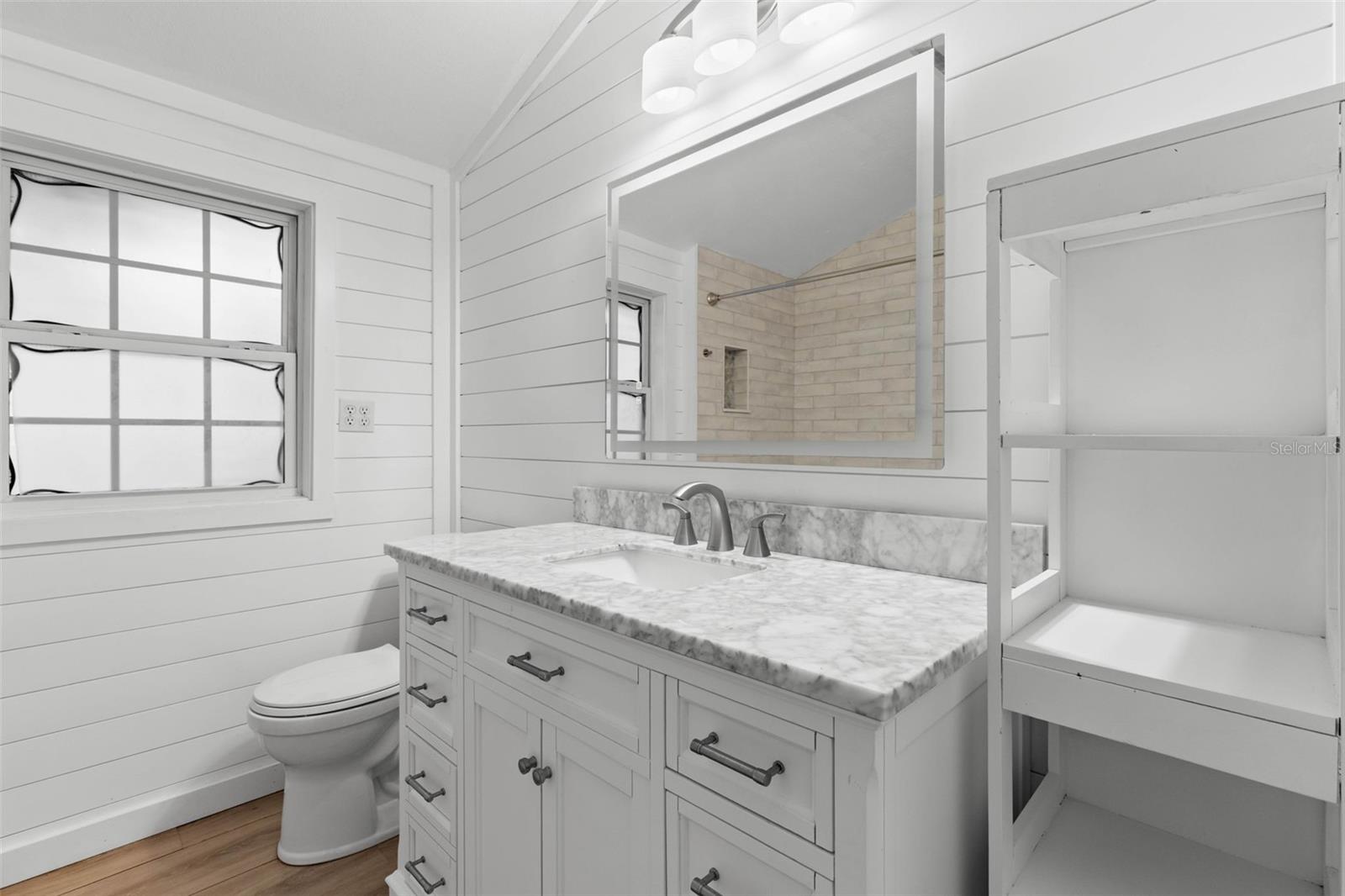 123 N SAFFORD AVE — photo 12