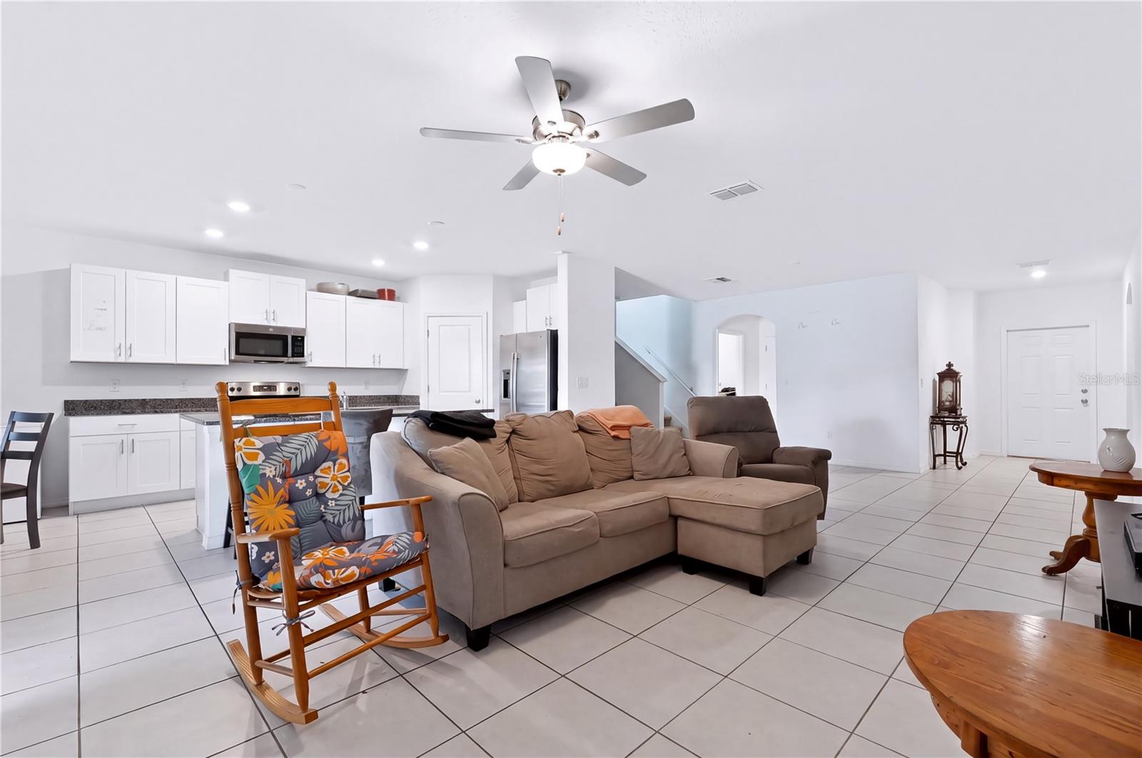 6330 TEN ACRE CT — photo 4
