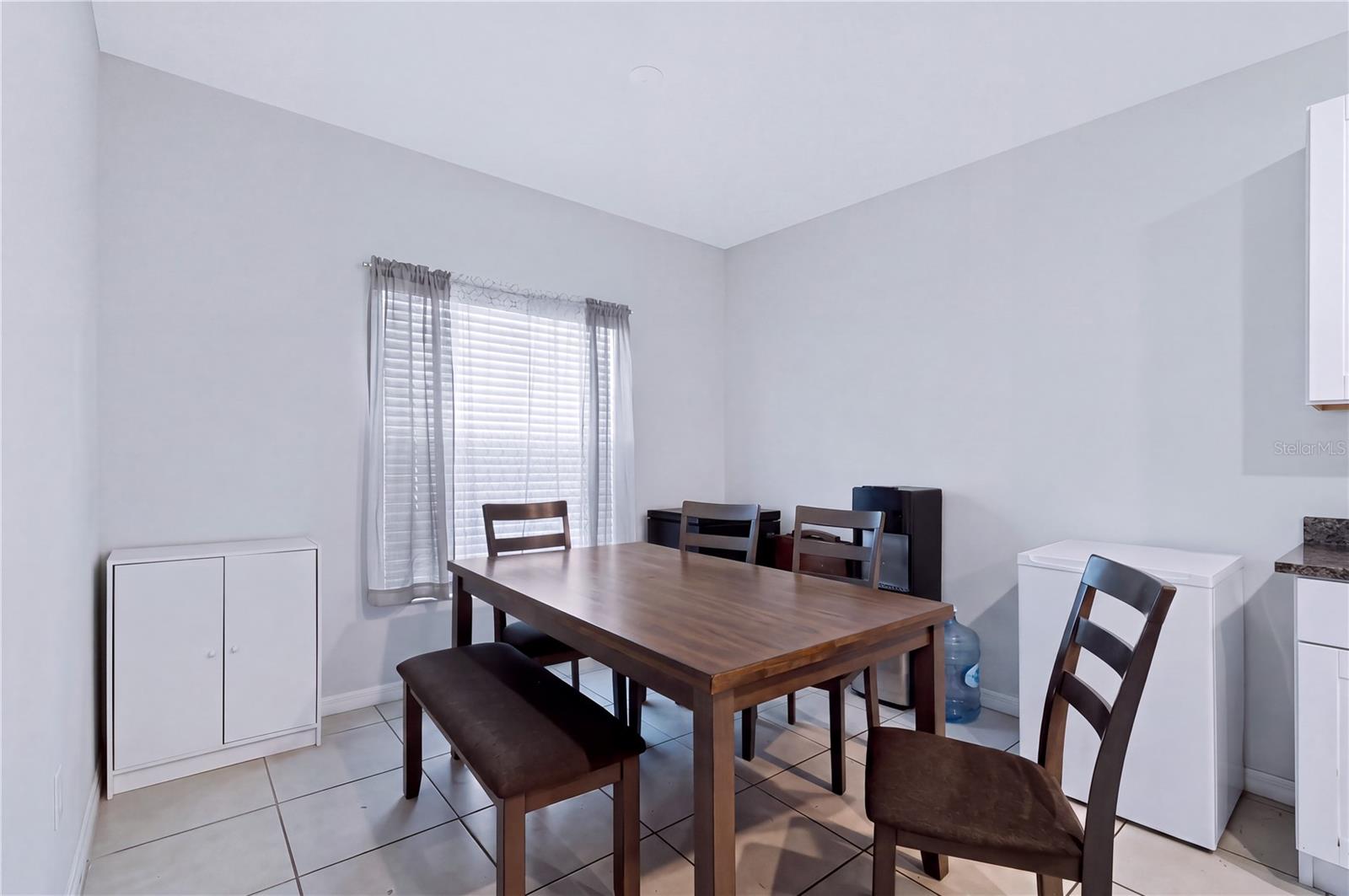 6330 TEN ACRE CT — photo 11