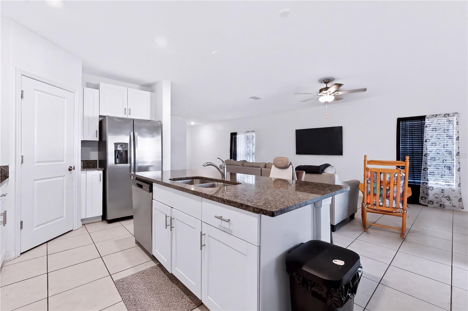 6330 TEN ACRE CT — photo 5