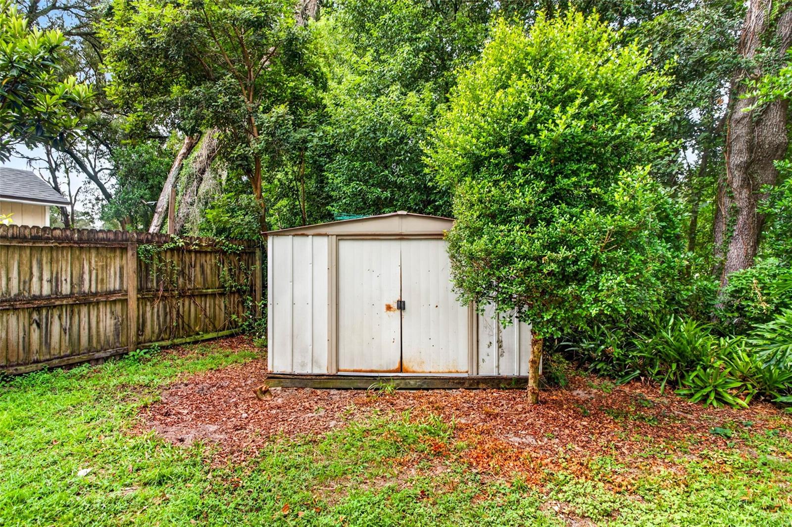 7305 TIMBER CREST LN — photo 38