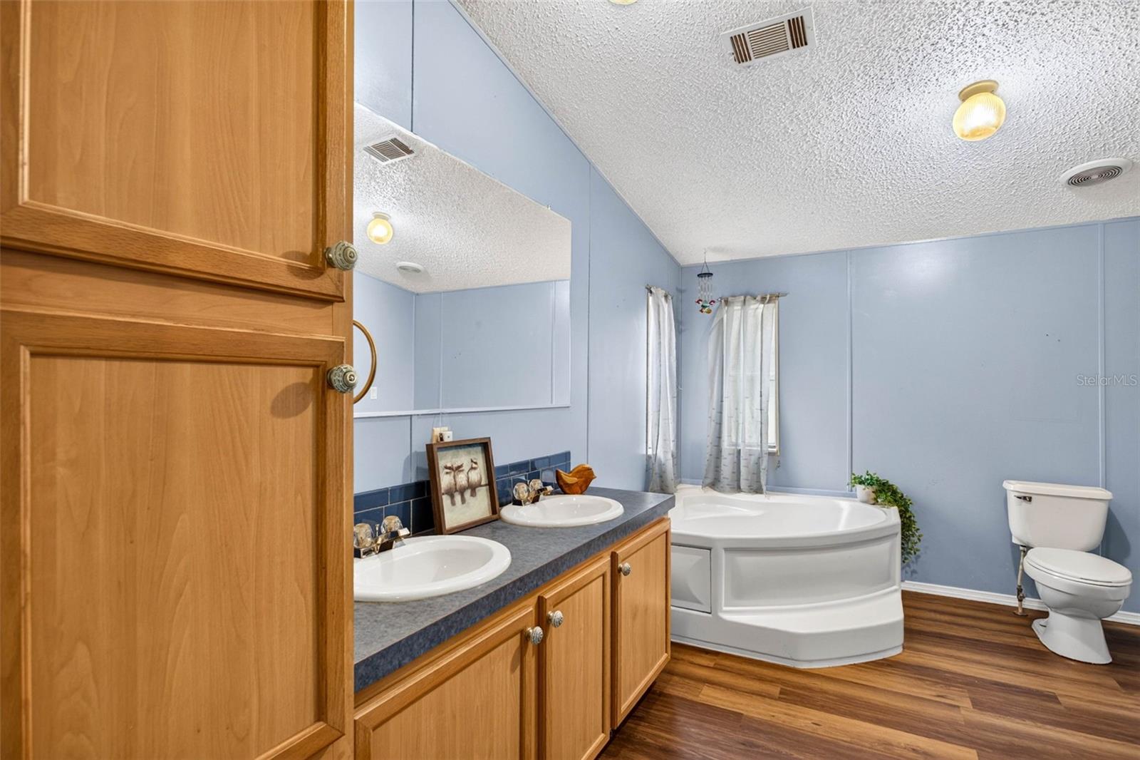7305 TIMBER CREST LN — photo 29