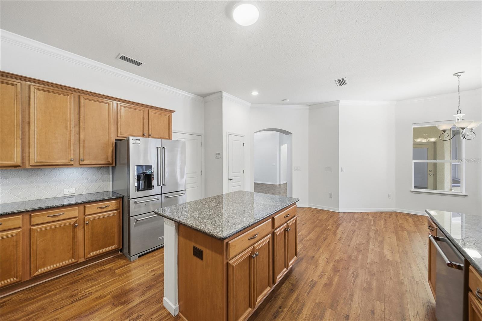 7137 DERWENT GLEN CIR — photo 8