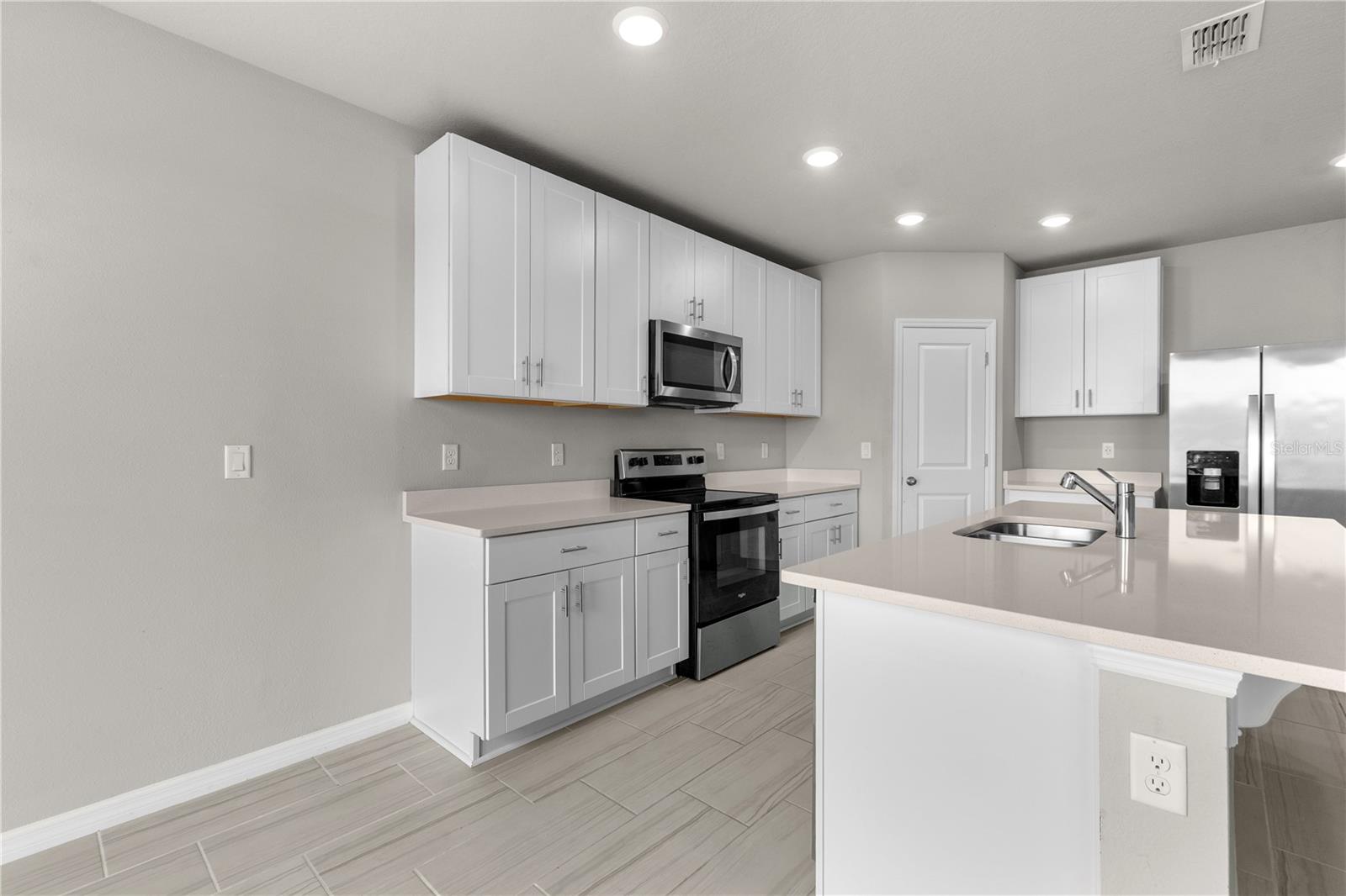 13911 RICHLAND GULF CIR — photo 9