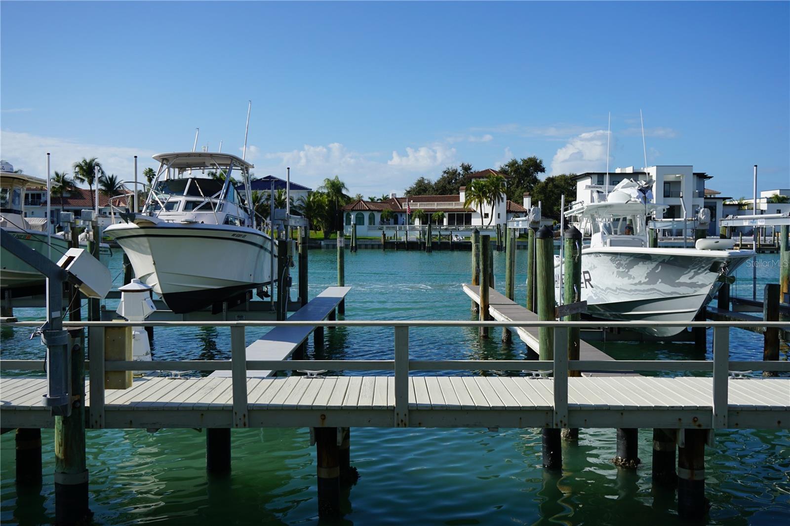 534 PINELLAS BAYWAY S #204 — photo 37