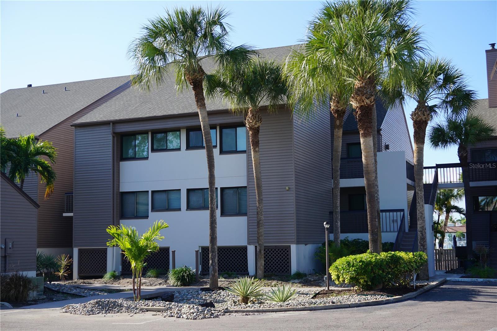 534 PINELLAS BAYWAY S #204 — photo 2