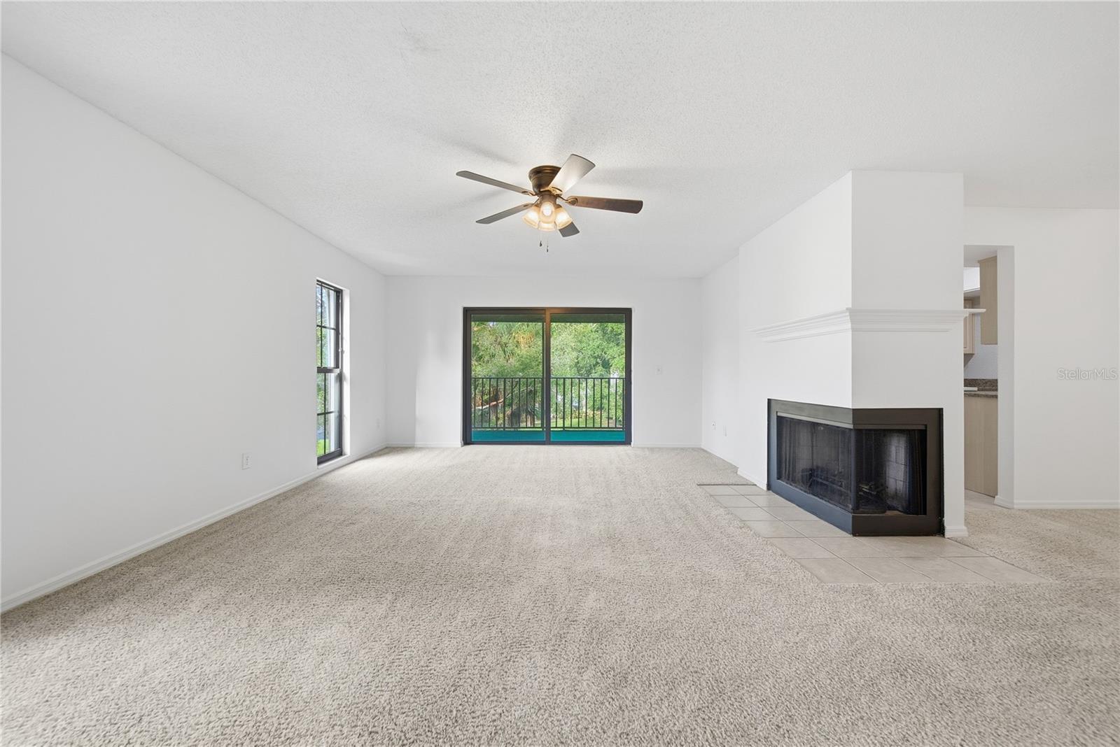 4520 SOUTHAMPTON CT #4520 — photo 8