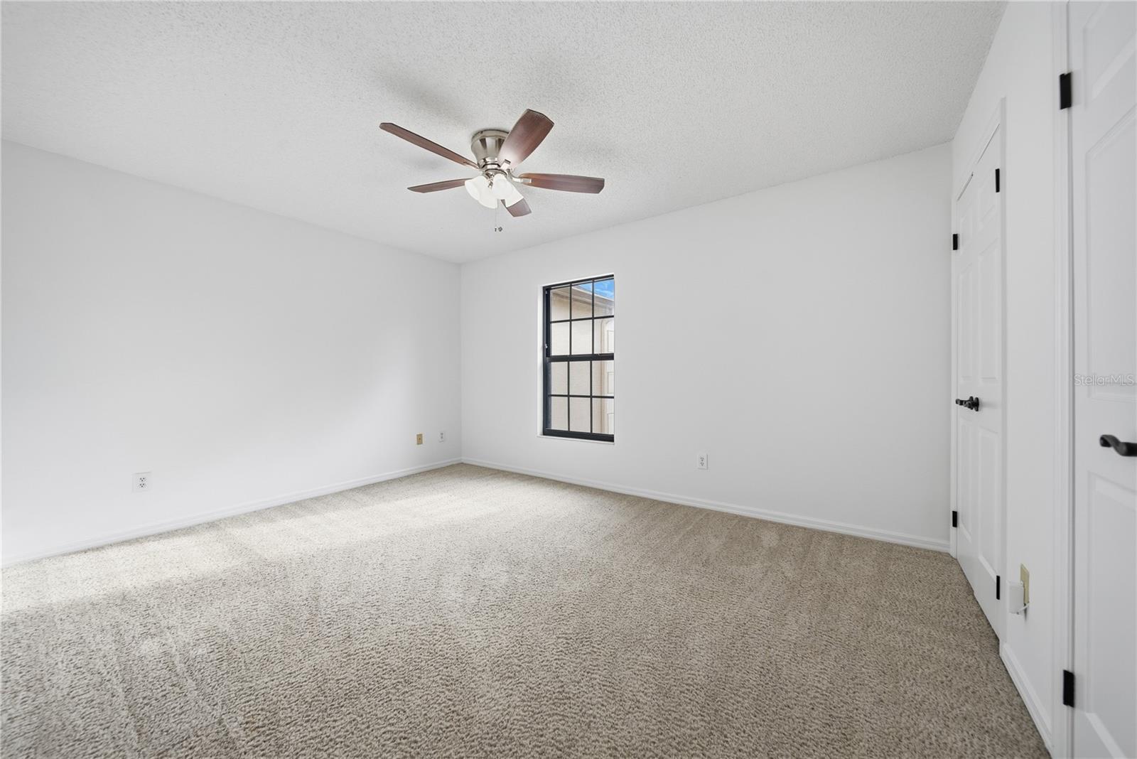 4520 SOUTHAMPTON CT #4520 — photo 15