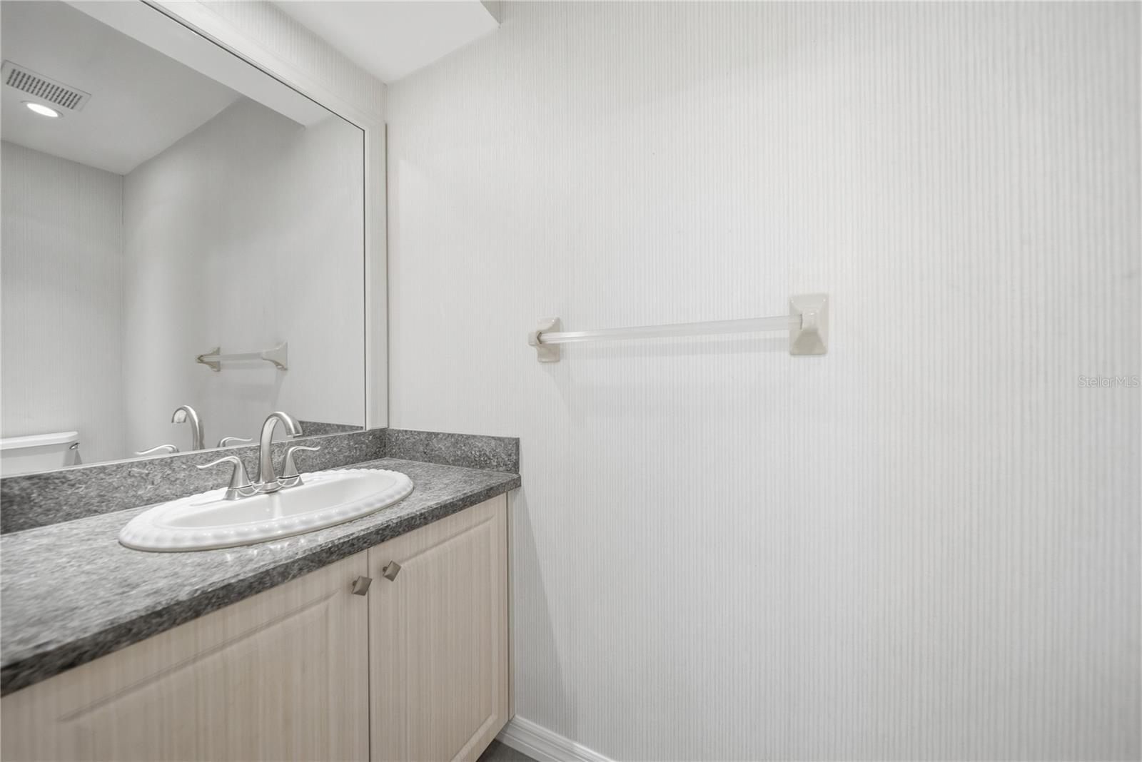 4520 SOUTHAMPTON CT #4520 — photo 20