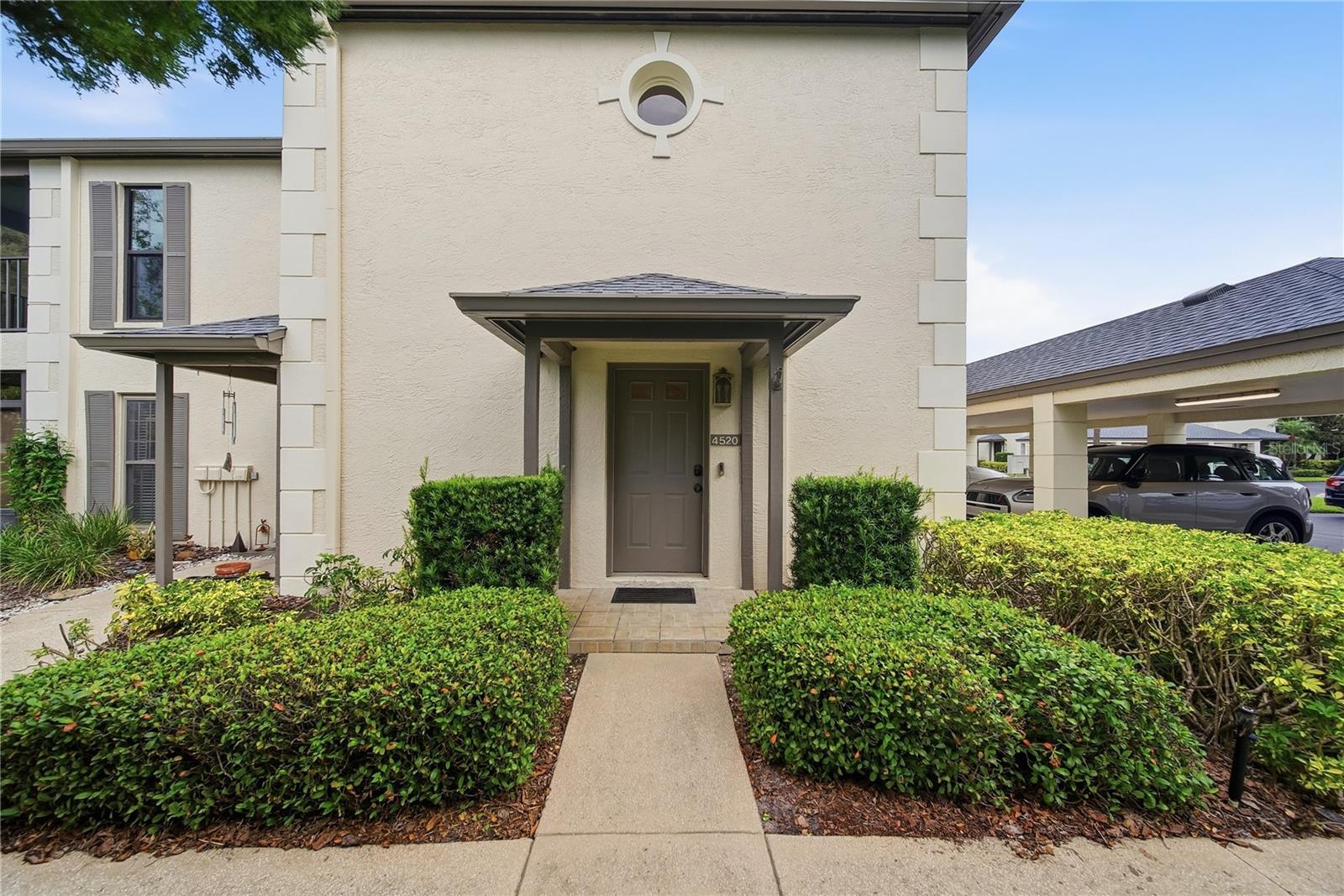 4520 SOUTHAMPTON CT #4520 — photo 2