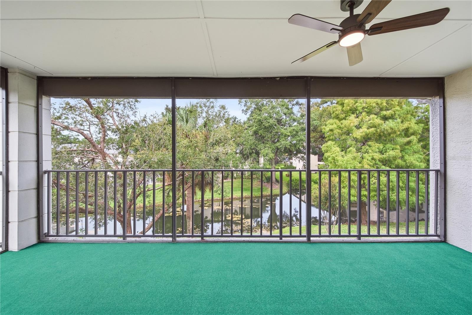 4520 SOUTHAMPTON CT #4520 — photo 4