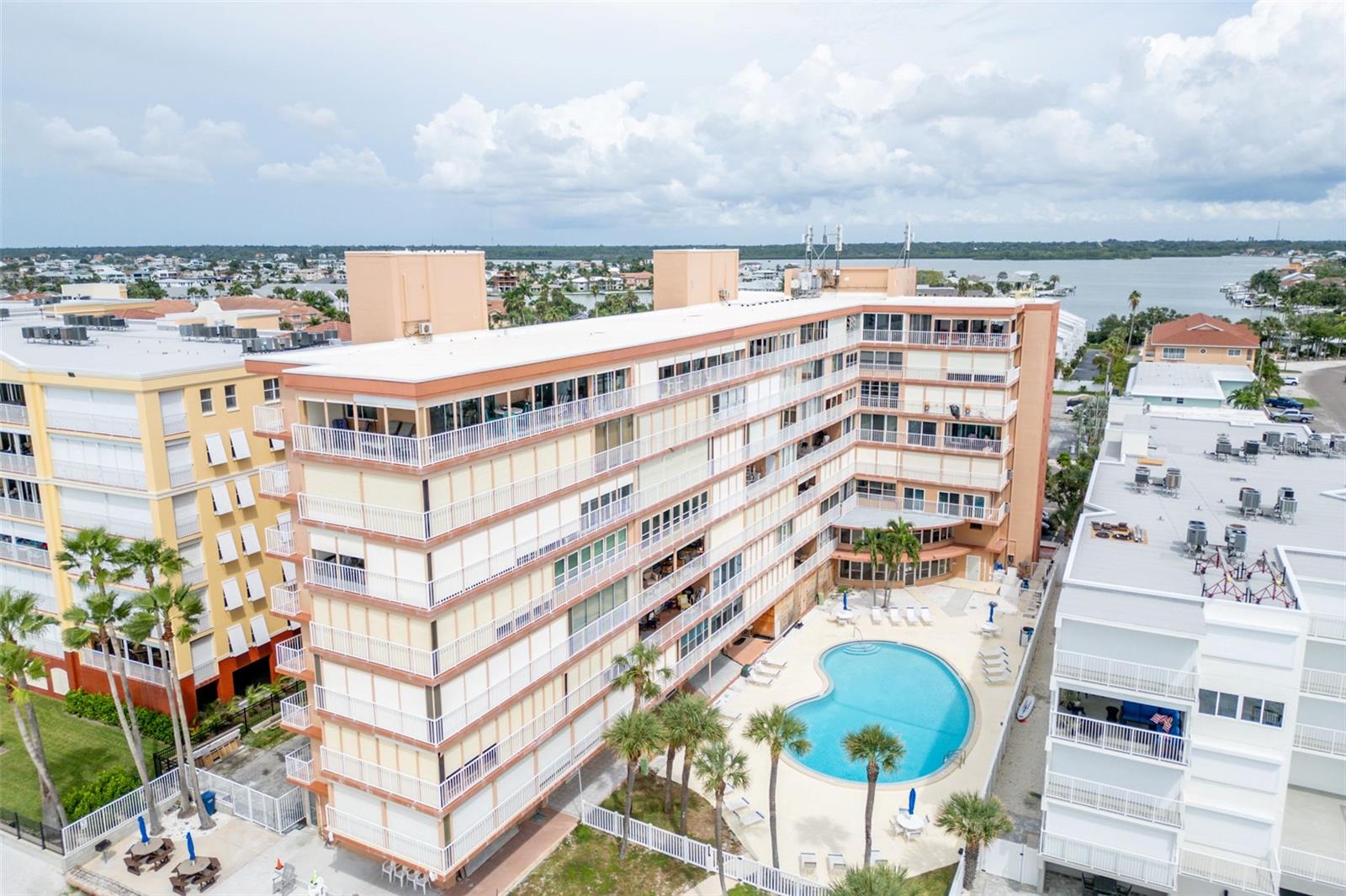 16400 GULF BLVD #502 — photo 36