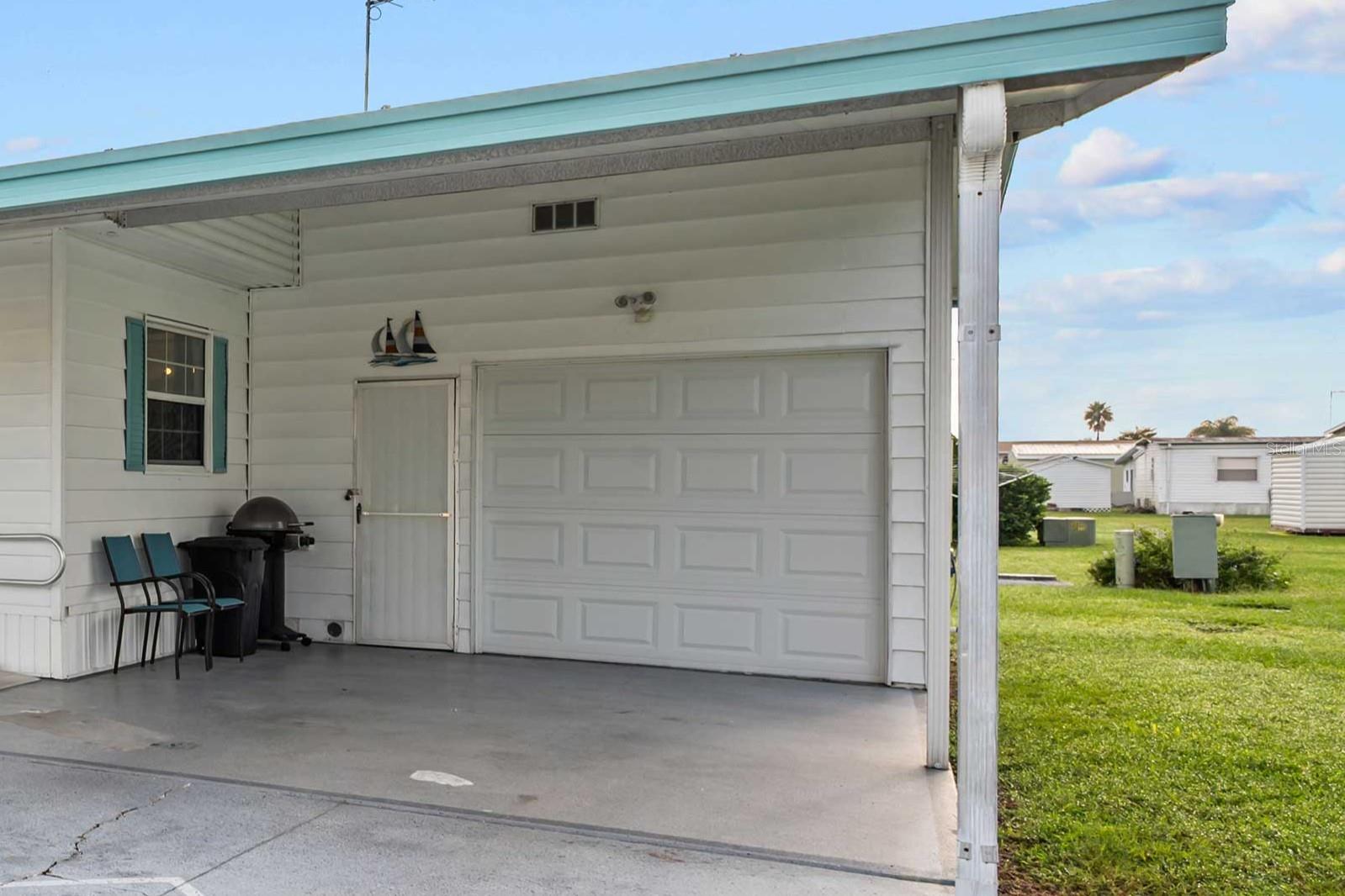 5352 PLANT ST — photo 38