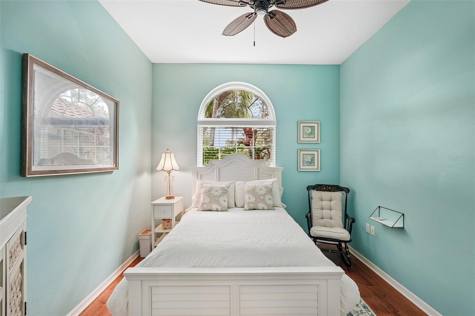 444 FIELDSTONE DR — photo 22