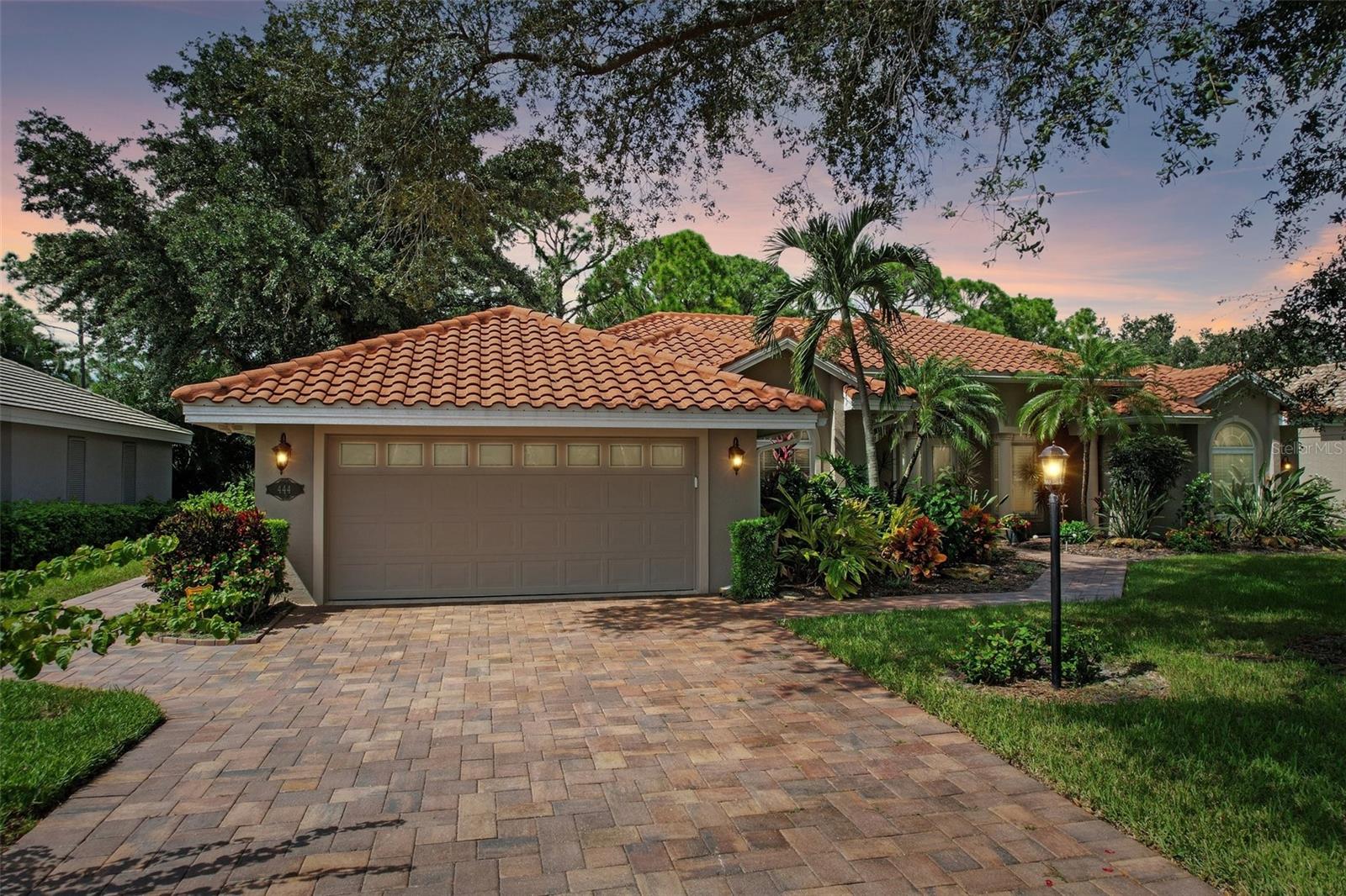 444 FIELDSTONE DR — photo 48