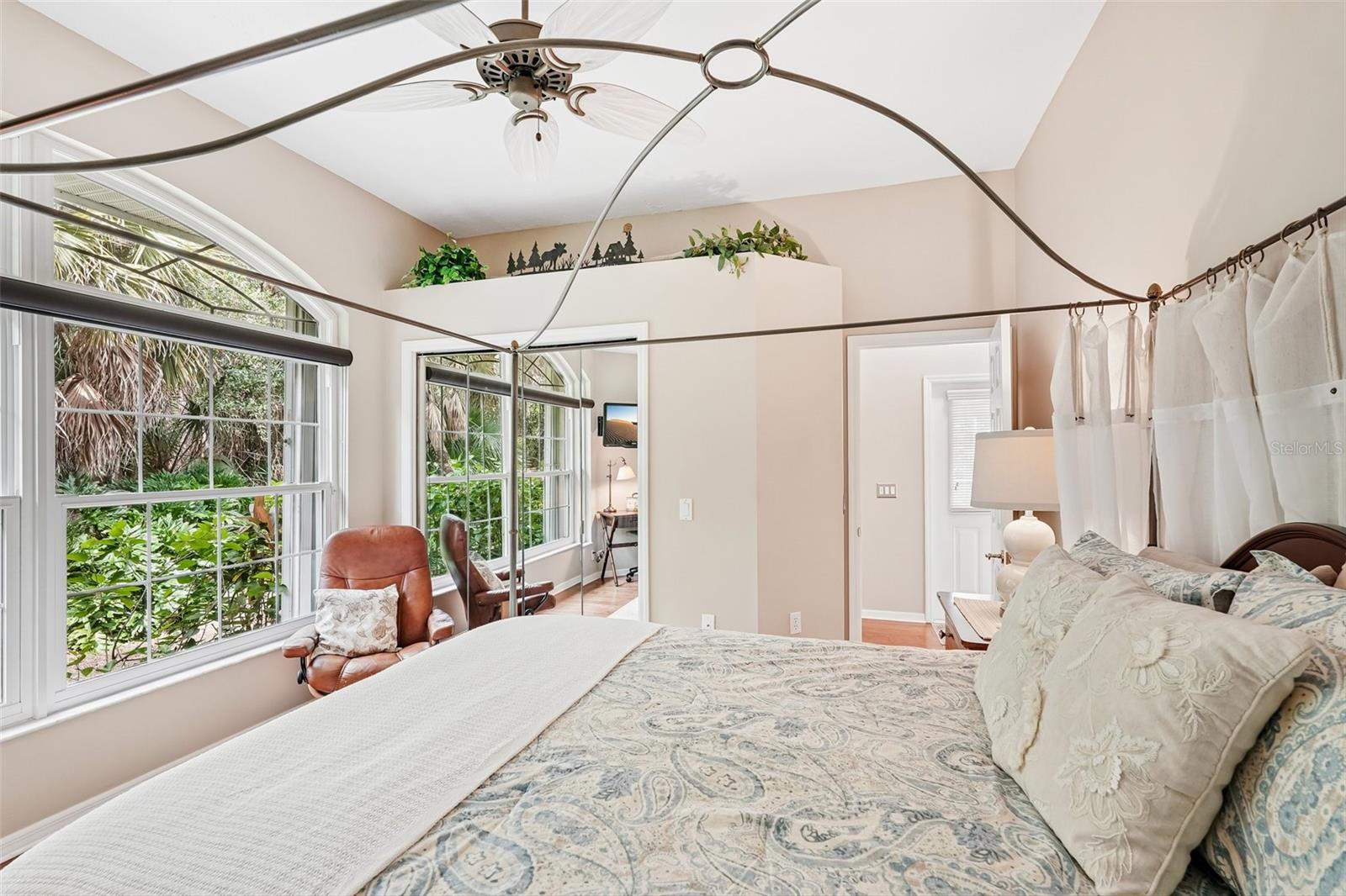 444 FIELDSTONE DR — photo 29