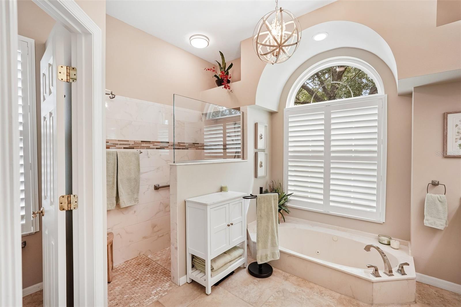 444 FIELDSTONE DR — photo 19