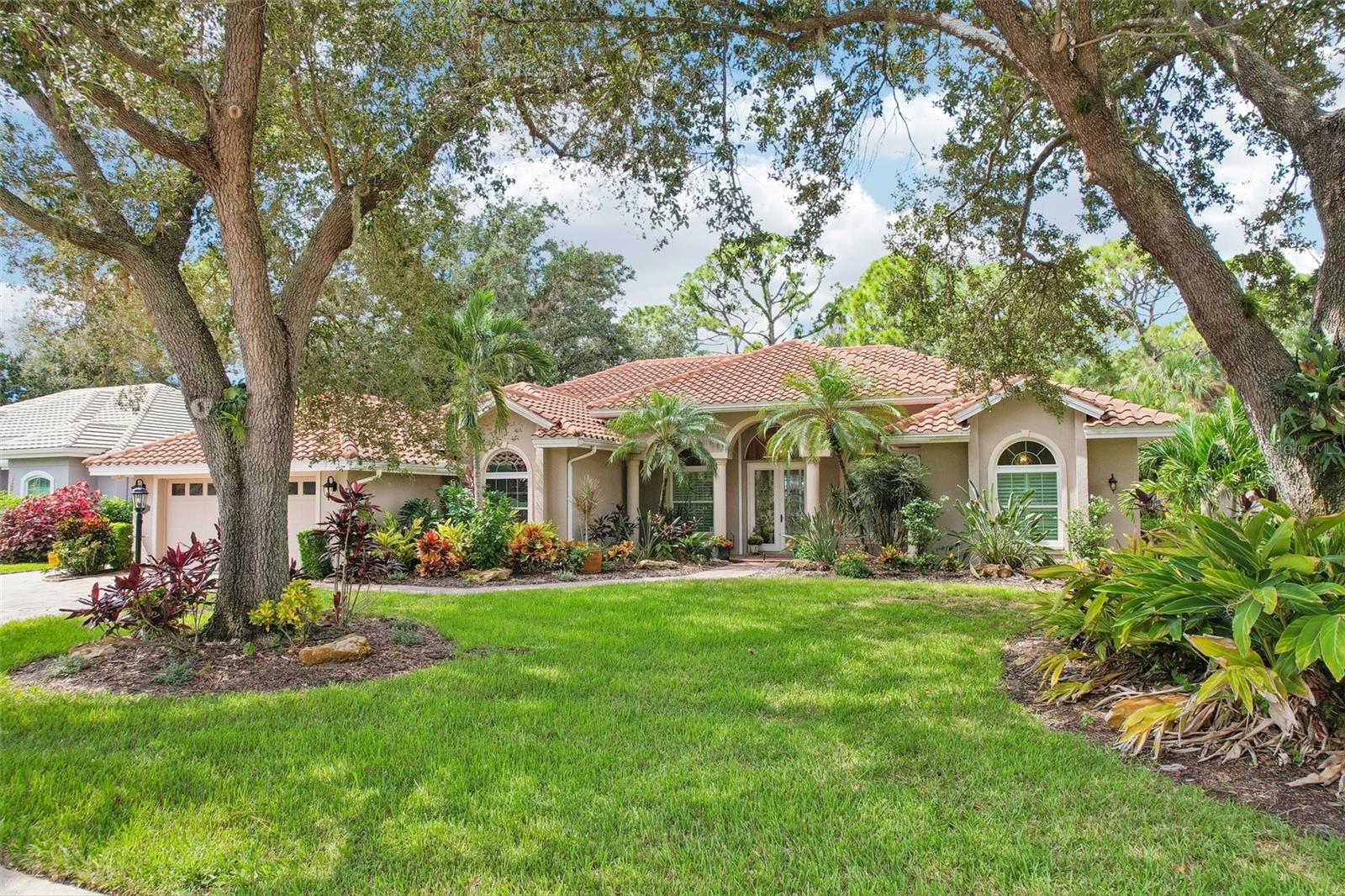 444 FIELDSTONE DR — photo 44