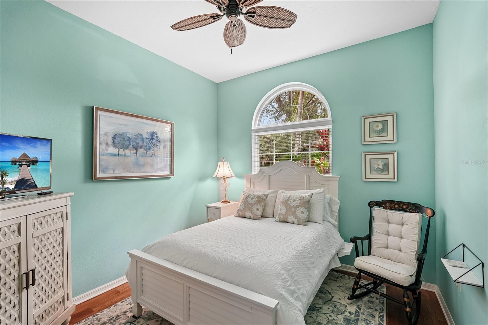 444 FIELDSTONE DR — photo 23