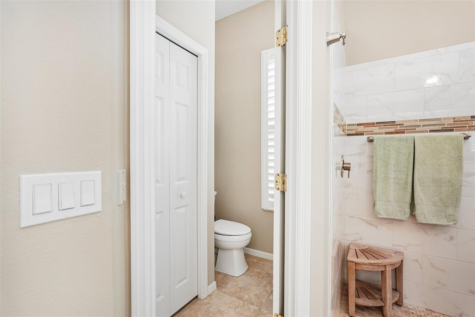 444 FIELDSTONE DR — photo 20
