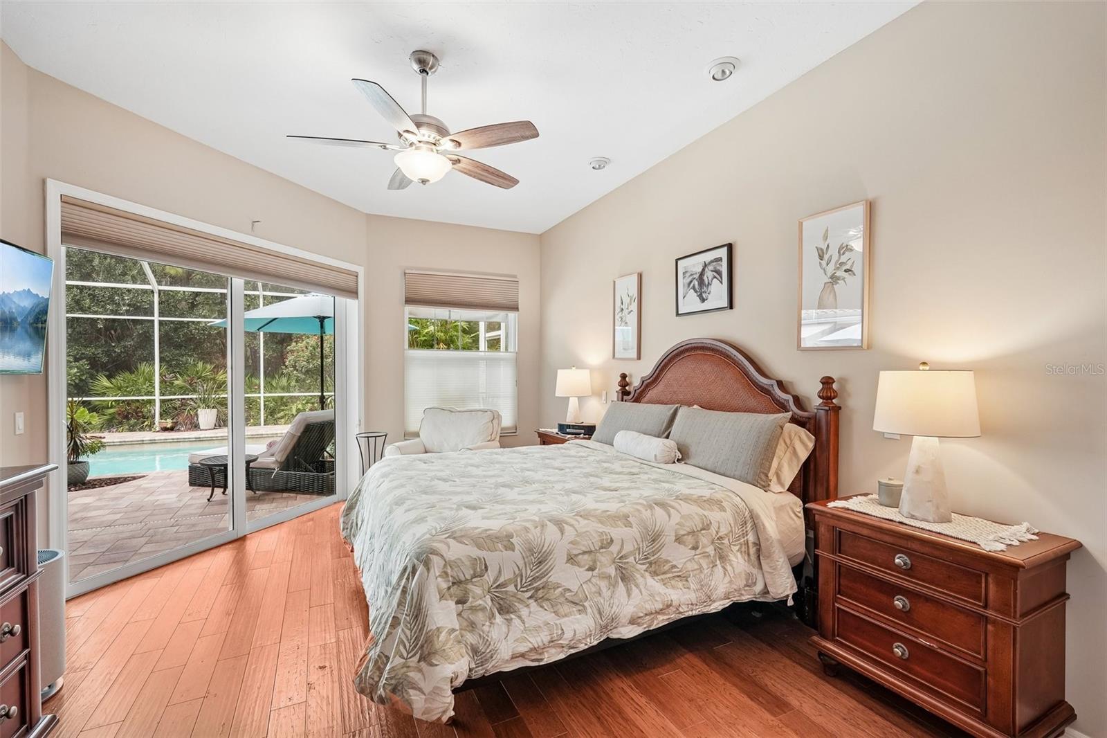 444 FIELDSTONE DR — photo 16