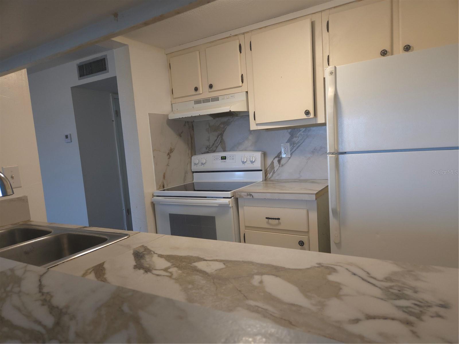 2525 W BAY DR #C44 — photo 7