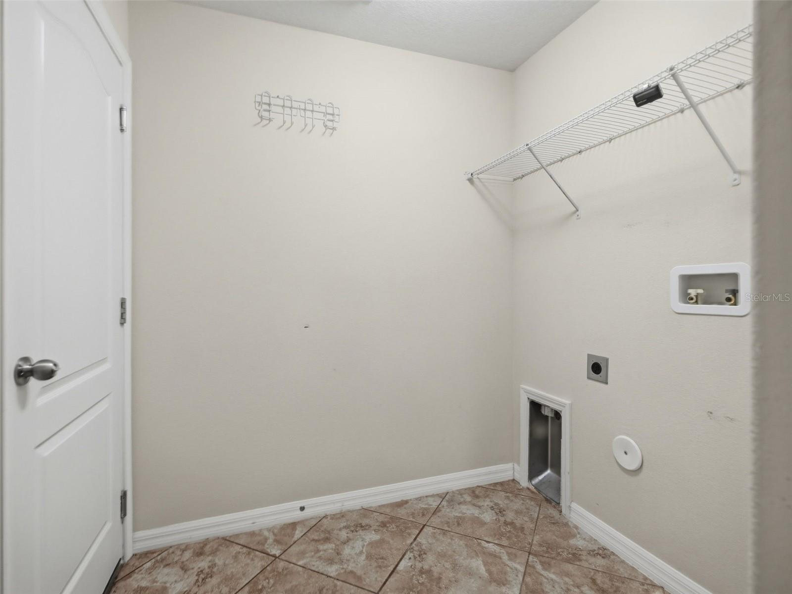 10155 BANKSTON DR — photo 21