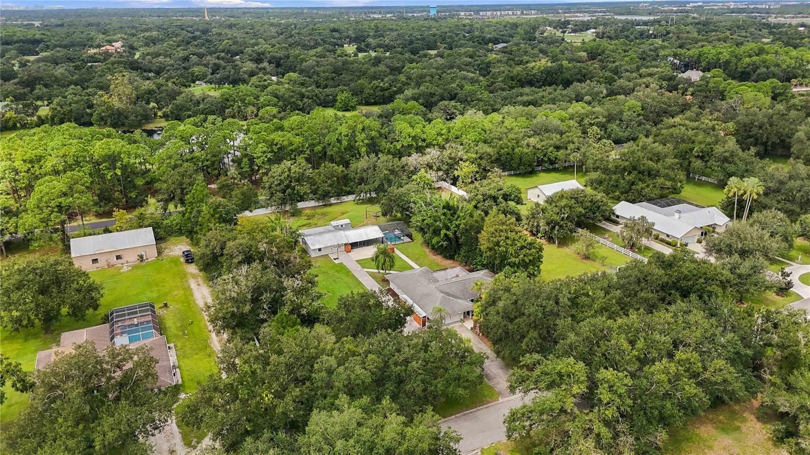 7402 CASTLE DR — photo 58