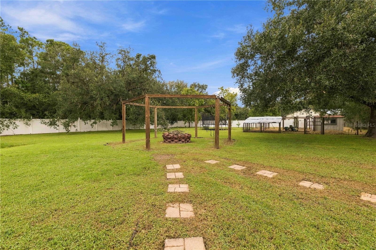 7402 CASTLE DR — photo 49