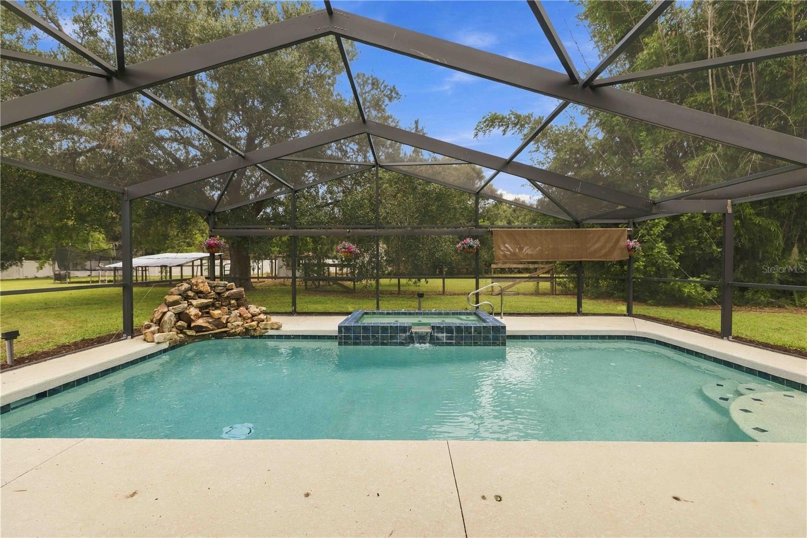 7402 CASTLE DR — photo 45