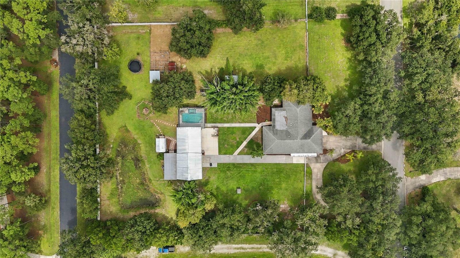 7402 CASTLE DR — photo 59