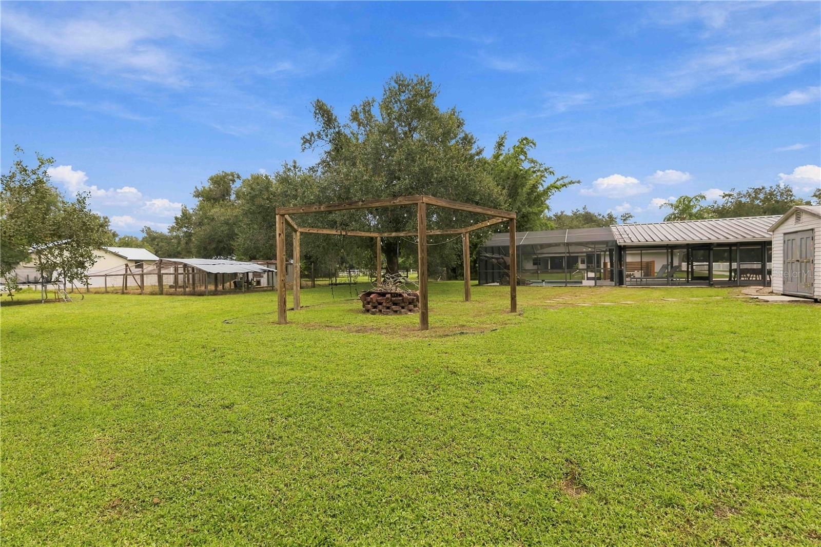 7402 CASTLE DR — photo 50