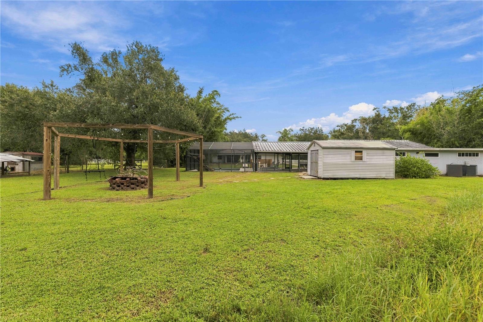 7402 CASTLE DR — photo 51