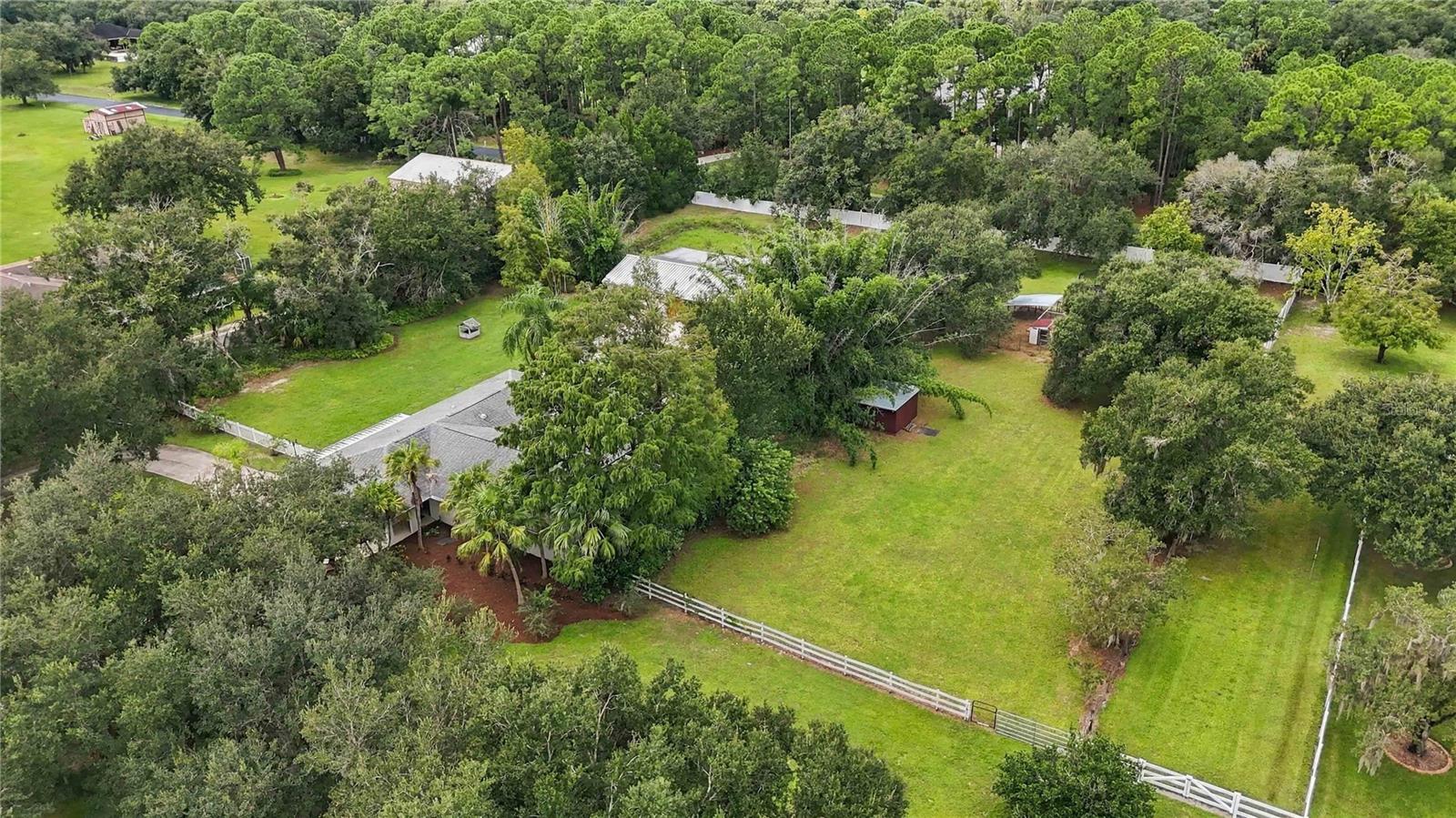 7402 CASTLE DR — photo 52