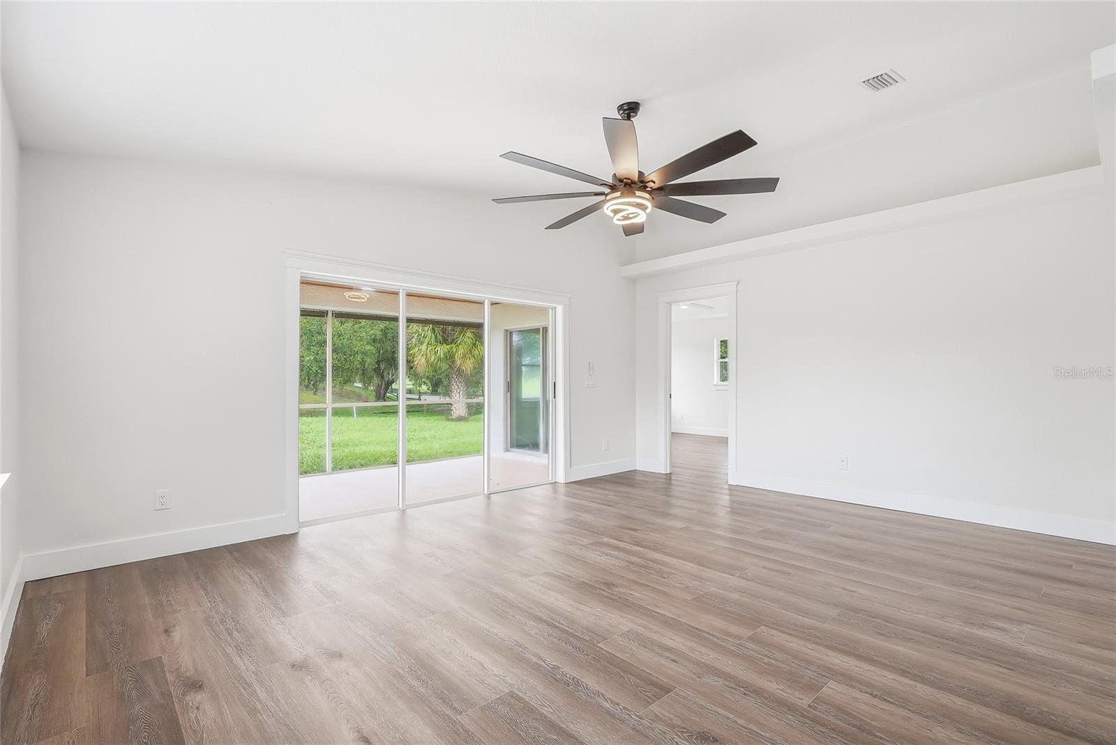2602 S MILLER RD — photo 52