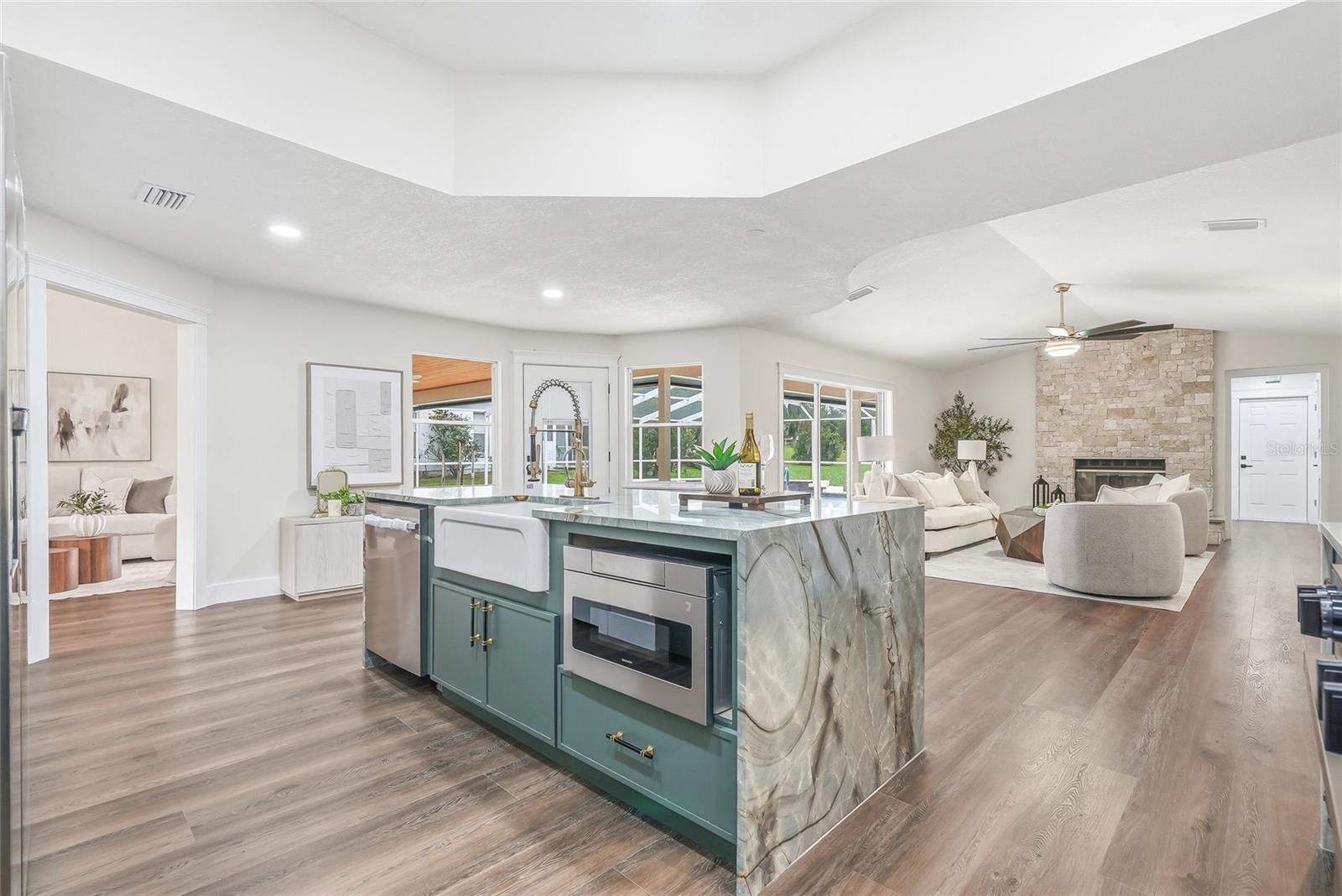 2602 S MILLER RD — photo 19