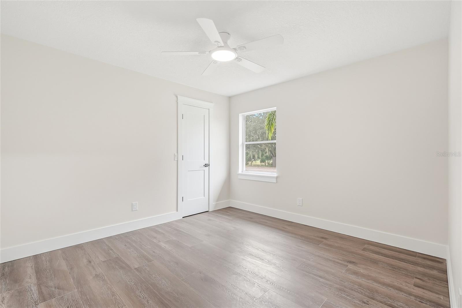 2602 S MILLER RD — photo 39
