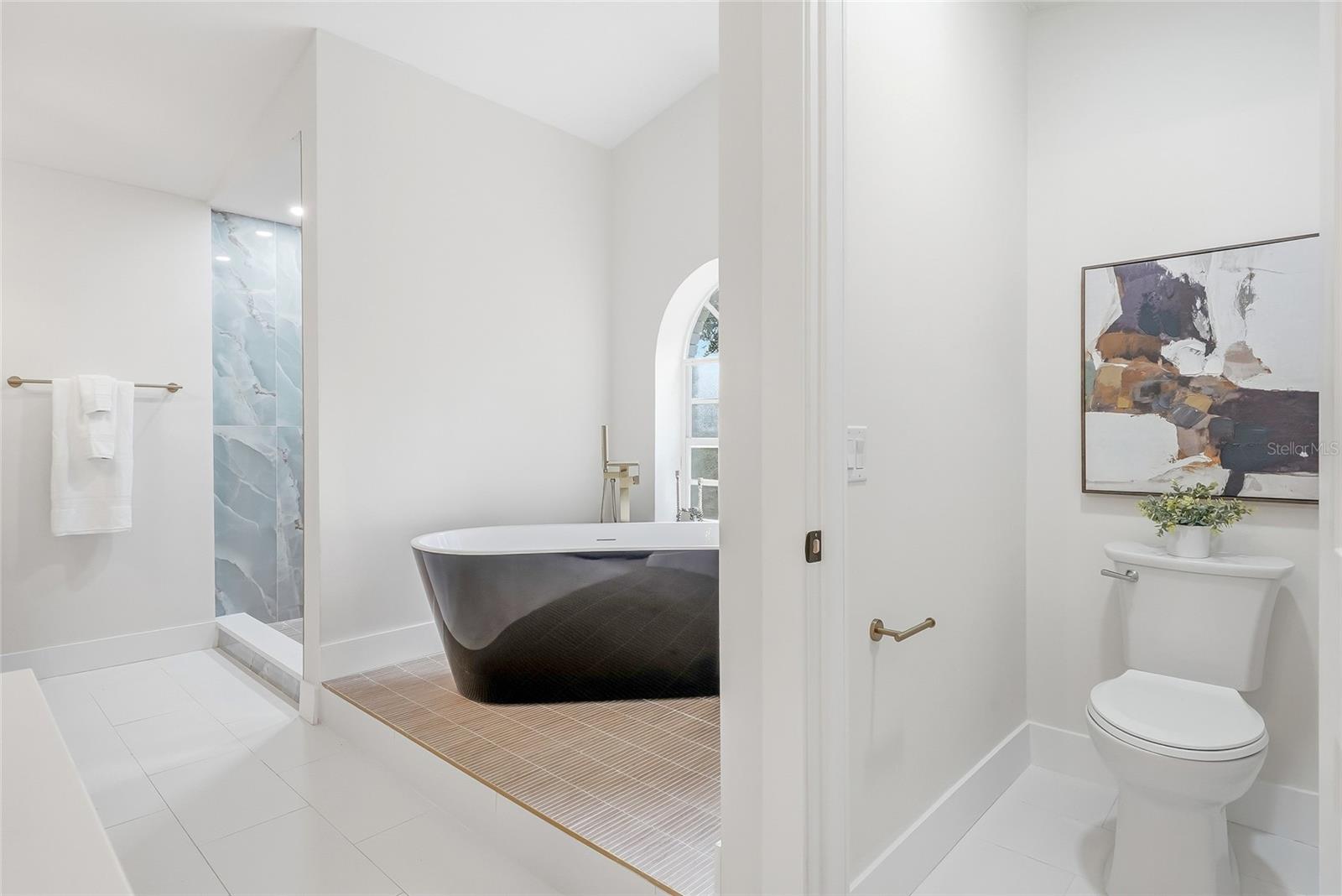 2602 S MILLER RD — photo 32