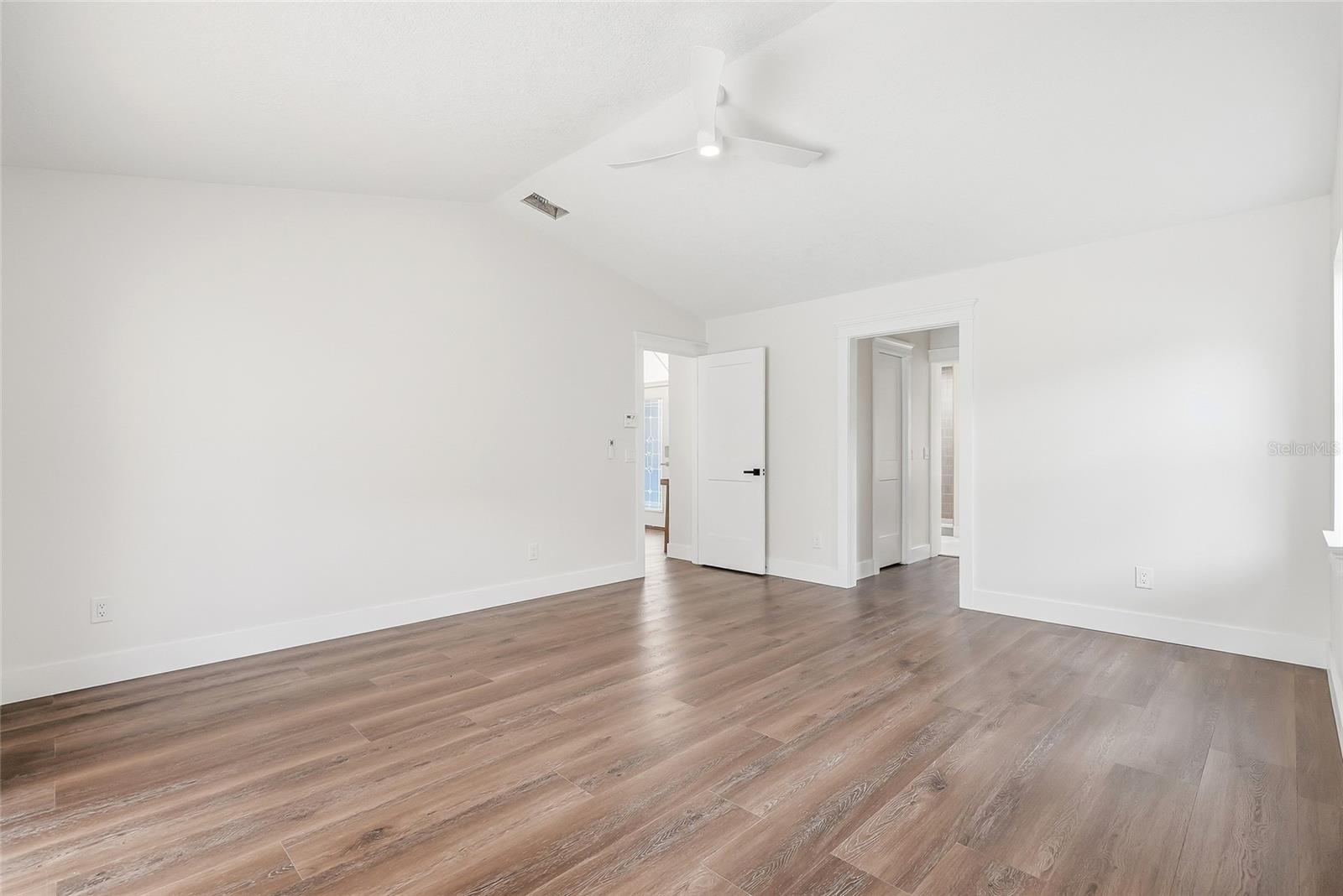 2602 S MILLER RD — photo 27