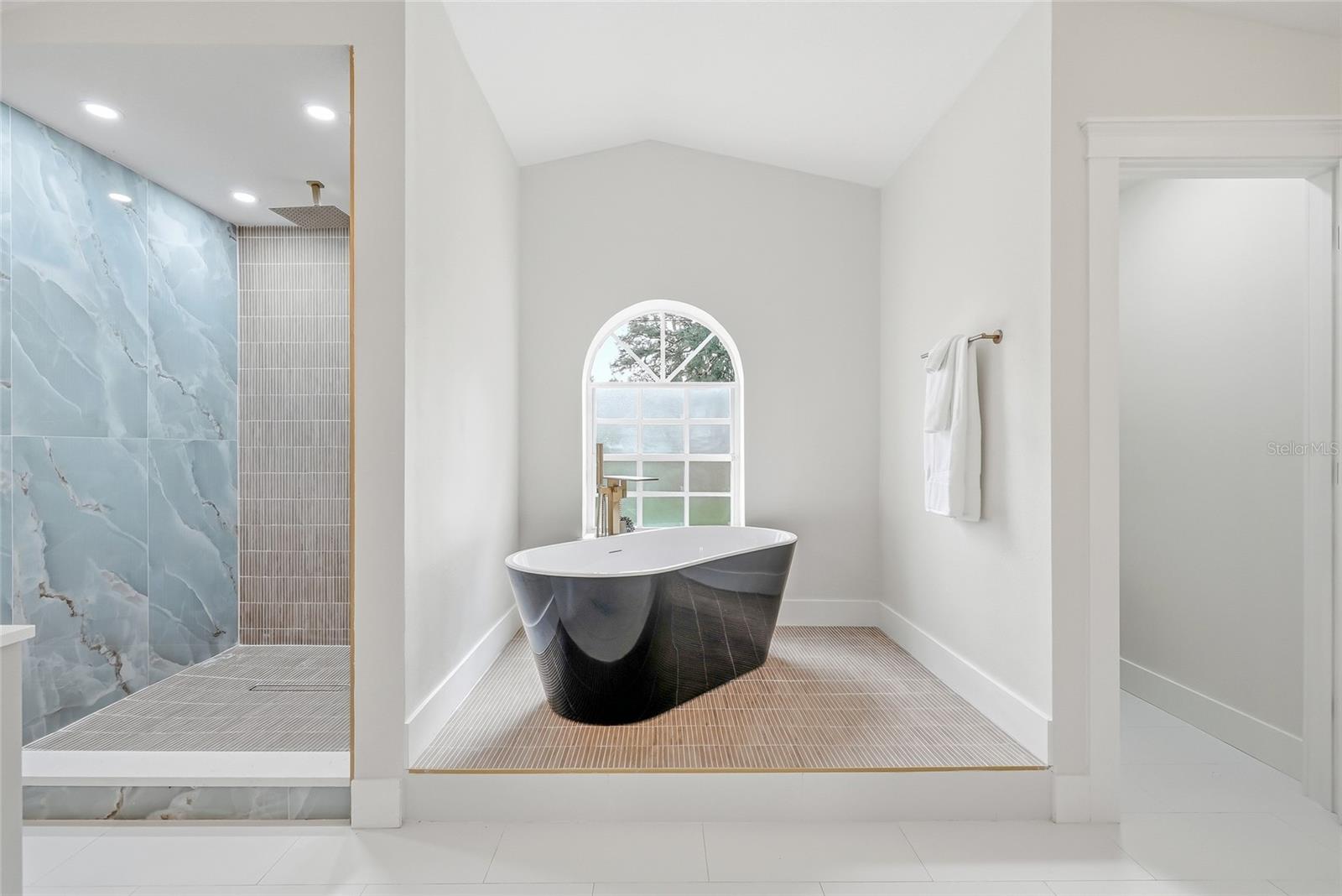 2602 S MILLER RD — photo 28
