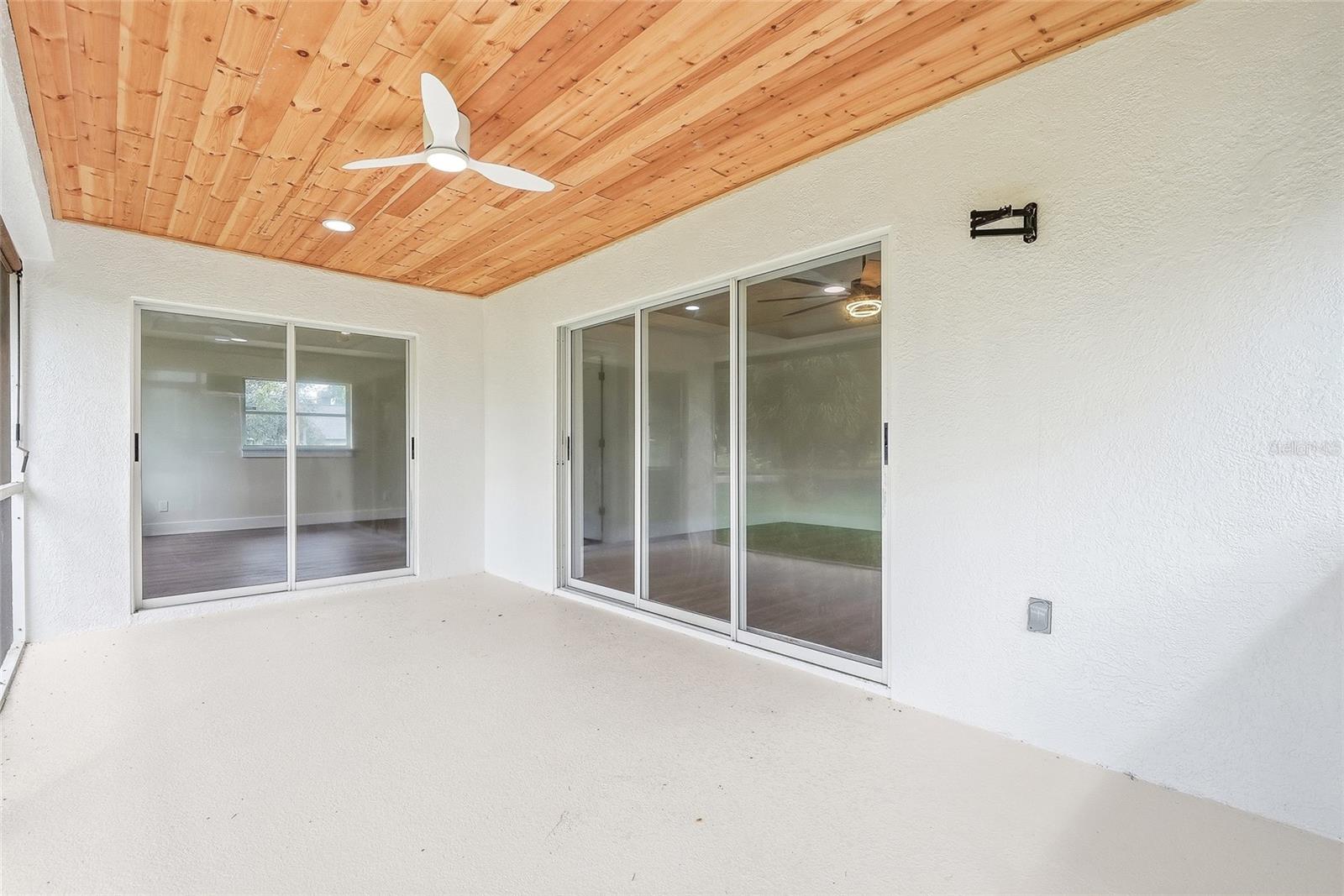 2602 S MILLER RD — photo 63