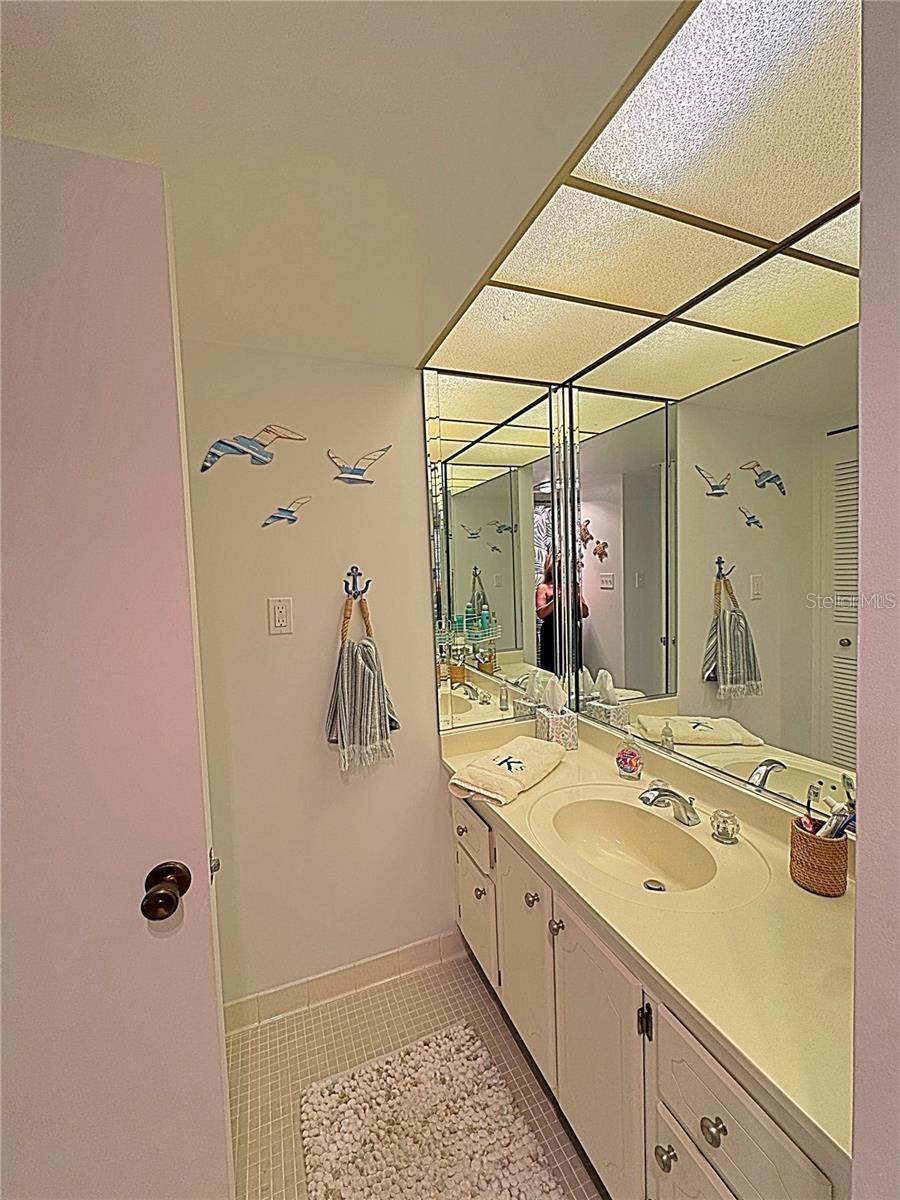 660 ISLAND WAY #502 — photo 34