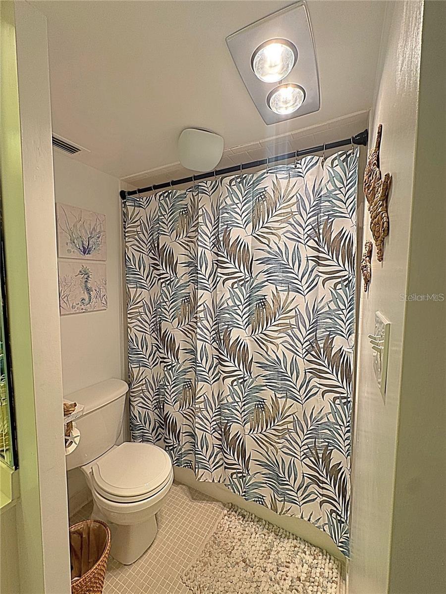 660 ISLAND WAY #502 — photo 37