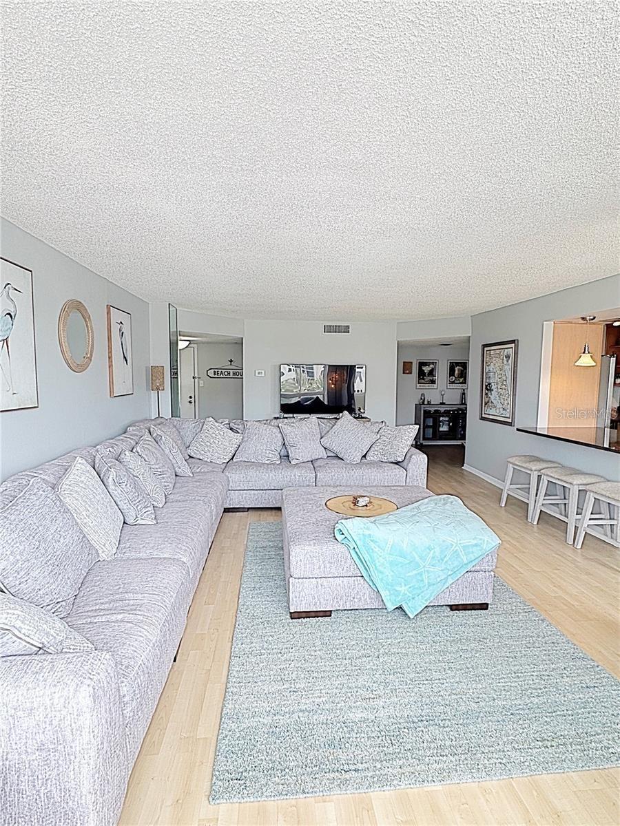 660 ISLAND WAY #502 — photo 7
