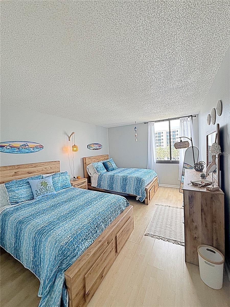 660 ISLAND WAY #502 — photo 29