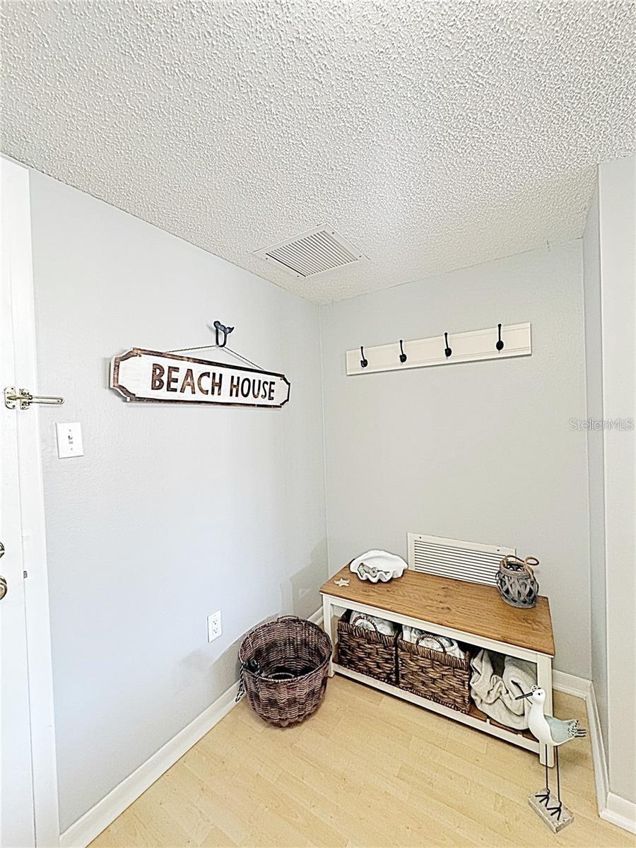 660 ISLAND WAY #502 — photo 4
