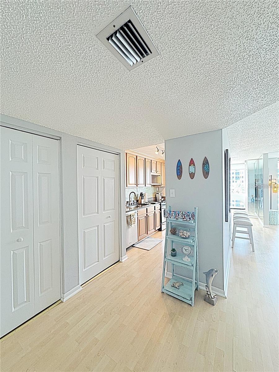 660 ISLAND WAY #502 — photo 16
