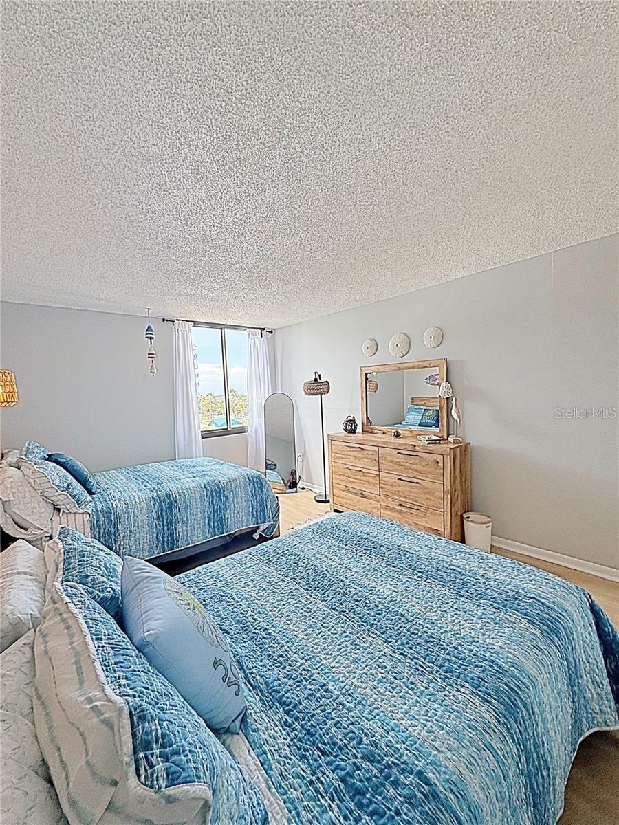 660 ISLAND WAY #502 — photo 28