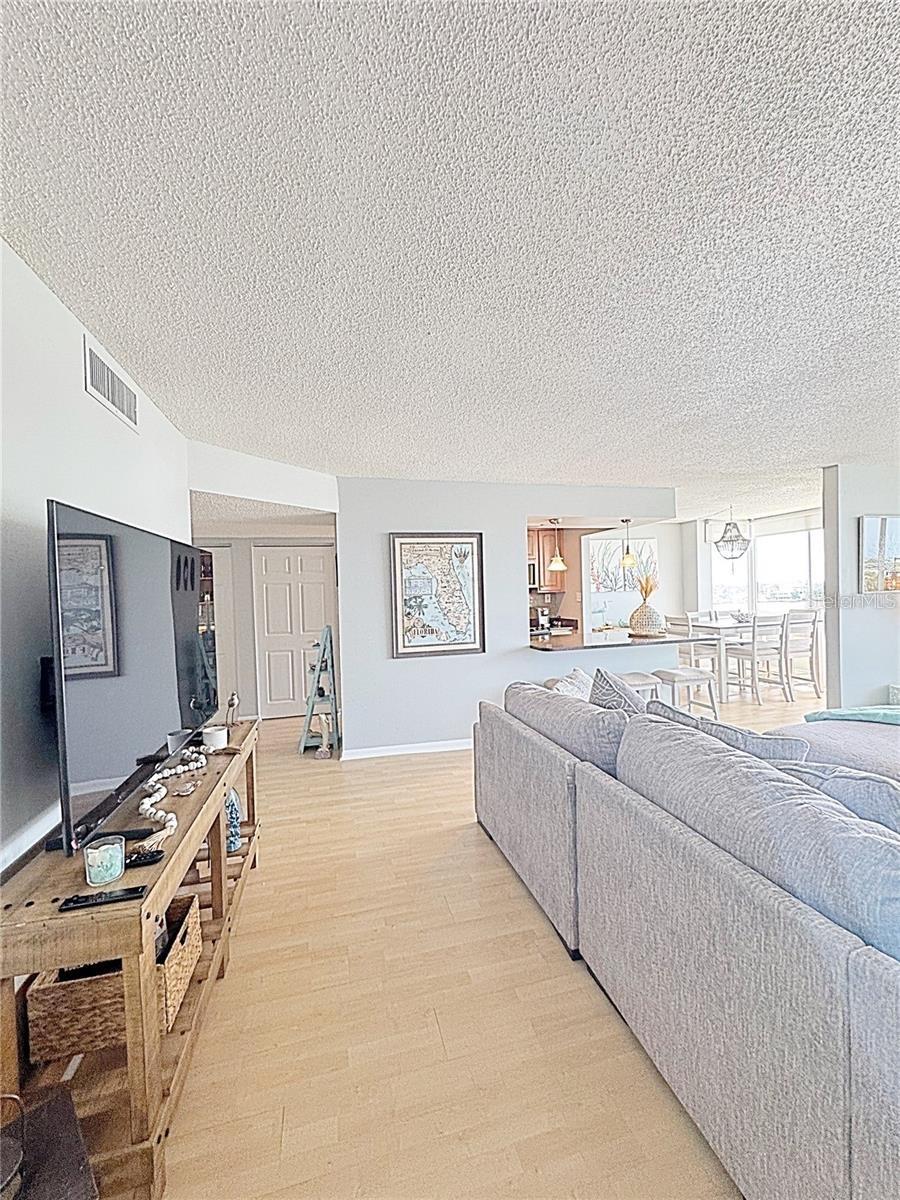 660 ISLAND WAY #502 — photo 14