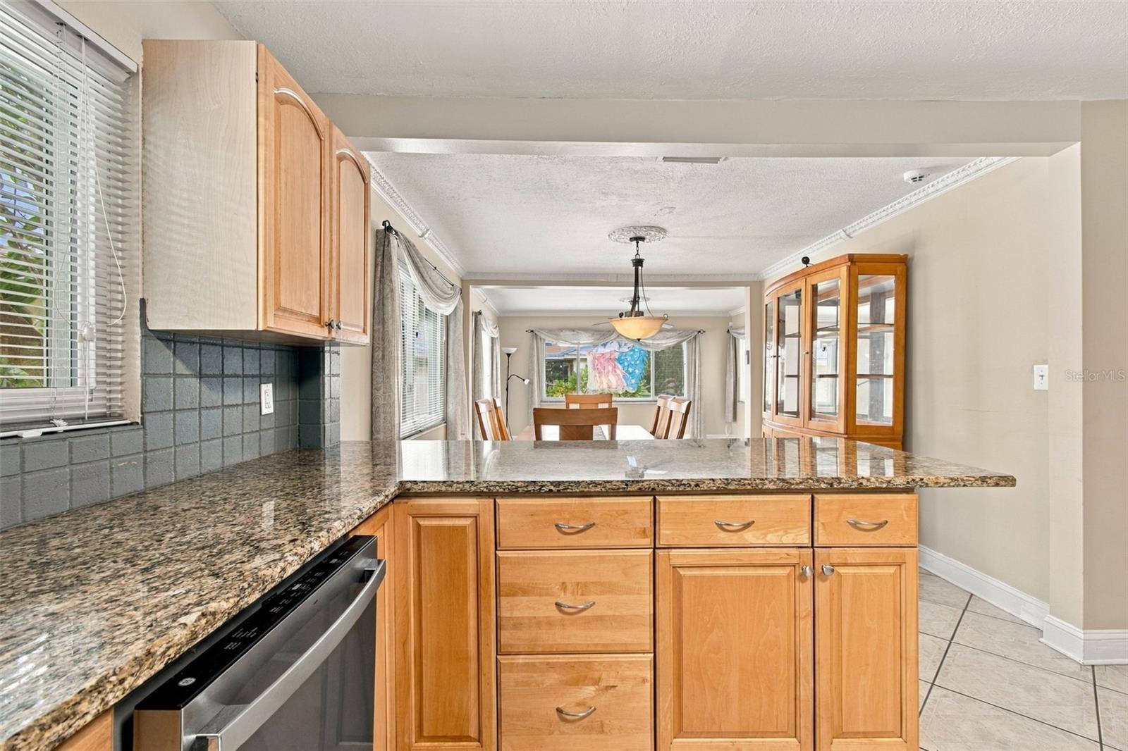 2908 W ARCH ST — photo 18